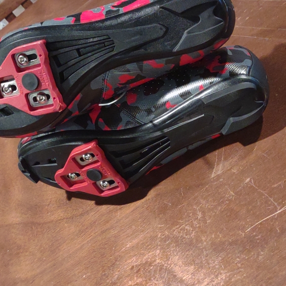 CAMO SPEED SELF-LOCKING BIKE SHOES. Size 43.  9.5/10 US - Picture 6 of 7